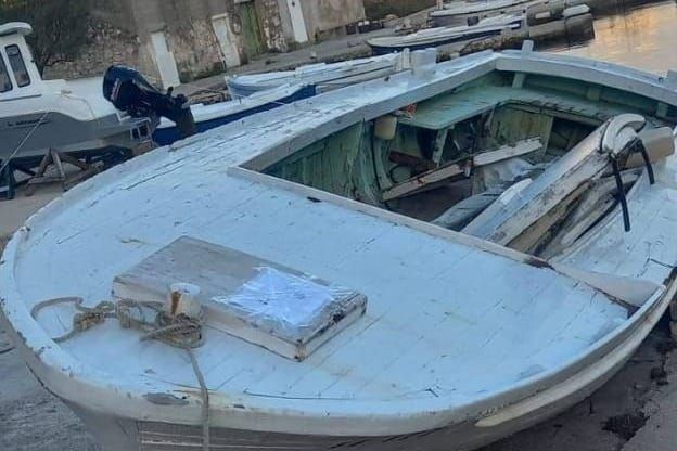 Na Istu pobacali plovila po javnim površinama: "Ne uklone li ih slijede sankcije"