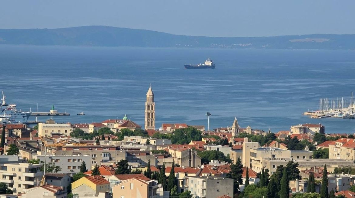TAJNI AGENTI PREUZELI SPLIT: Protudronski štit i zabrana kretanja - Pogledajte kakav kaos čeka Dalmatince u iduća 24 sata