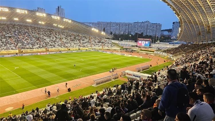 Krenulo divljaštvo u Splitu uoči utakmice s Ajaxom: "Privedeni strani i domaći huligani"