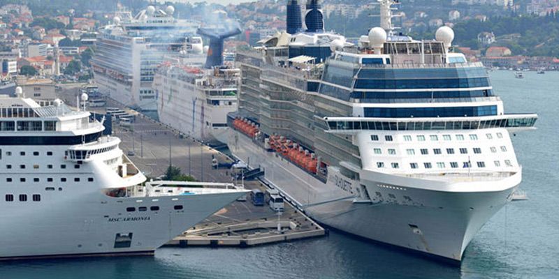 OTKAZIVANJA ZASAD NEMA Kruzeri bi u Dubrovnik trebali ove godine dovesti pola milijuna putnika