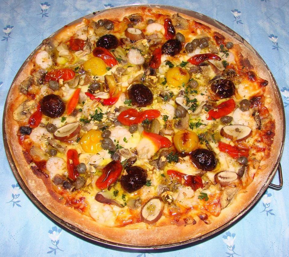 PIZZA Sirotinjsko jelo koje je osvojilo svijet, u kojemu danas jednako uživaju bogati i siromašni