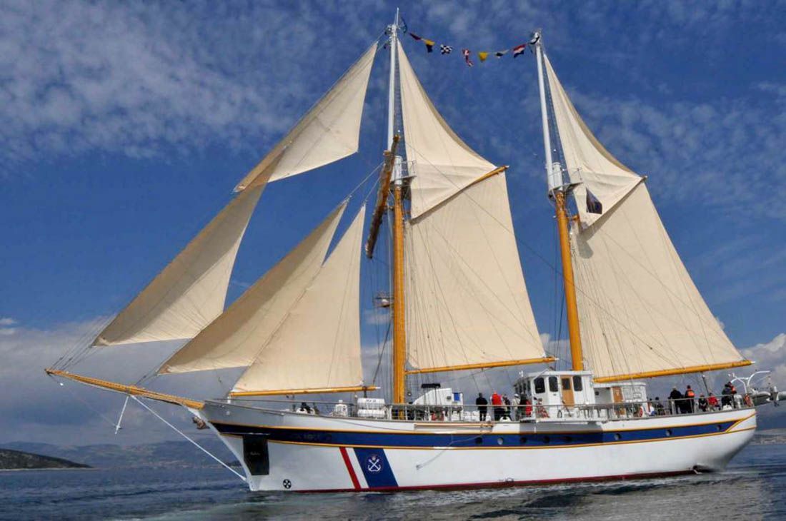 Nasukao se školski brod Kraljica mora