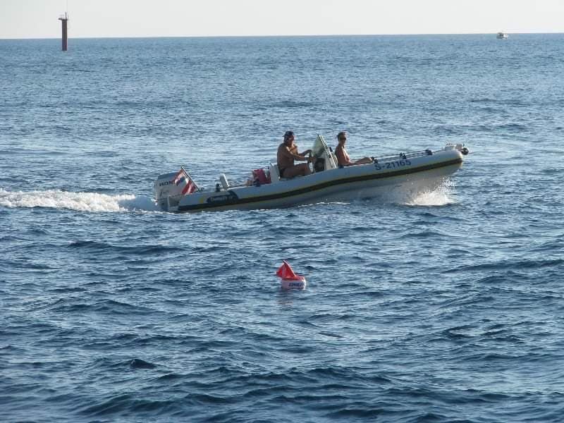Iznajmljenim gliserom pokosio kupača na pulskoj plaži