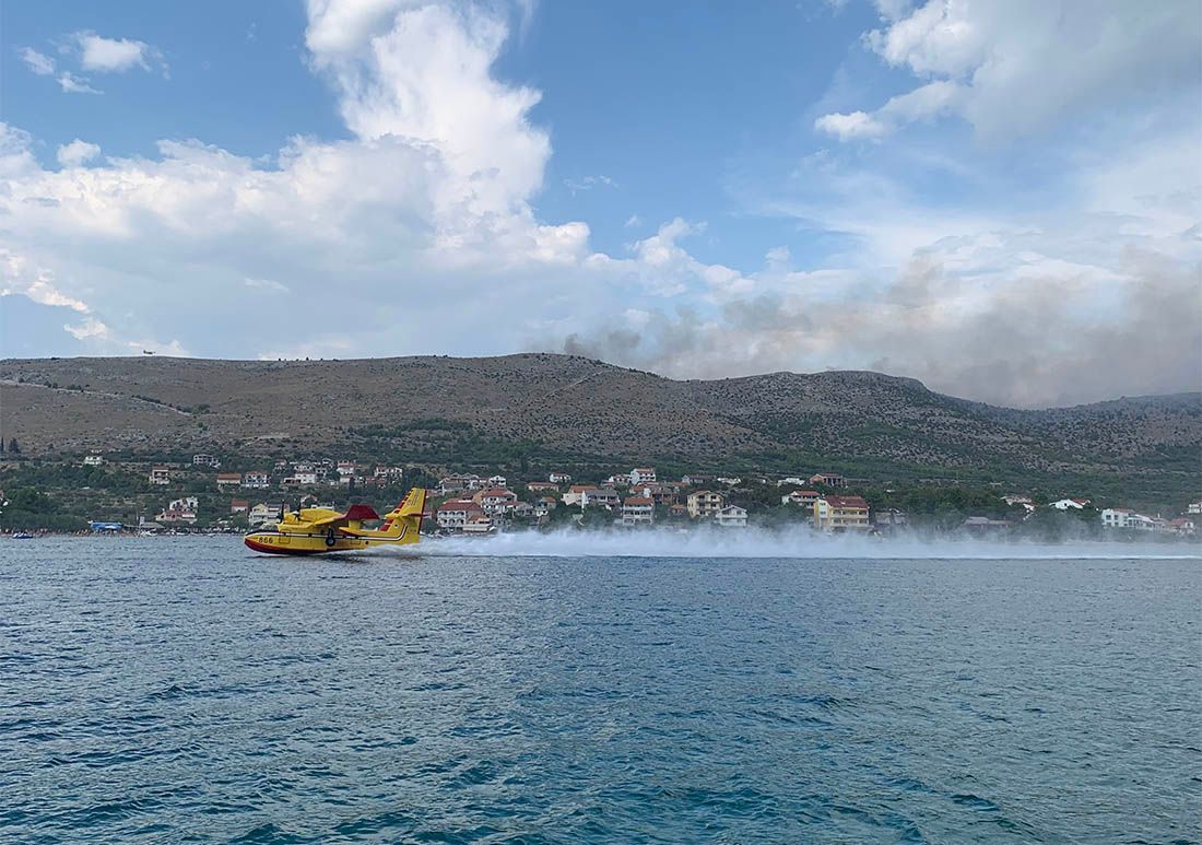 Pod kontrolom požari na šibenskom području: “Izgorjelo je 100 hektara šume”