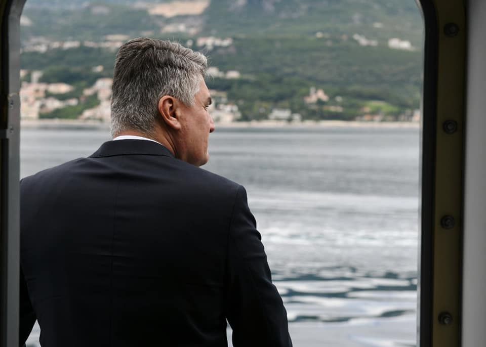 Predsjednik Milanović na Šolti: “Hrvatska je more, Hrvati su more, naša država je nastala na kilometar od mora!”