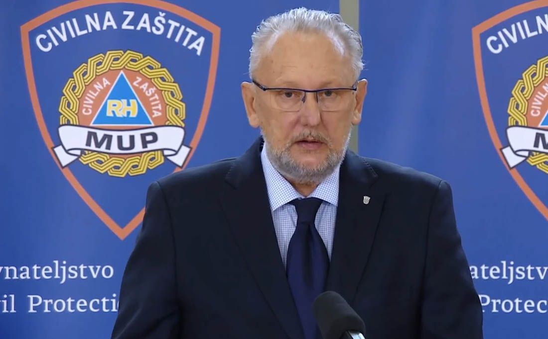 OD DANAS NOVE MJERE Maske obavezne u svim zatvorenim prostorima, moraju ih imati i gosti kafića