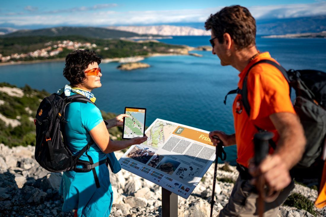 Predstavljanje mobilne aplikacije Rab Archaeological Traces