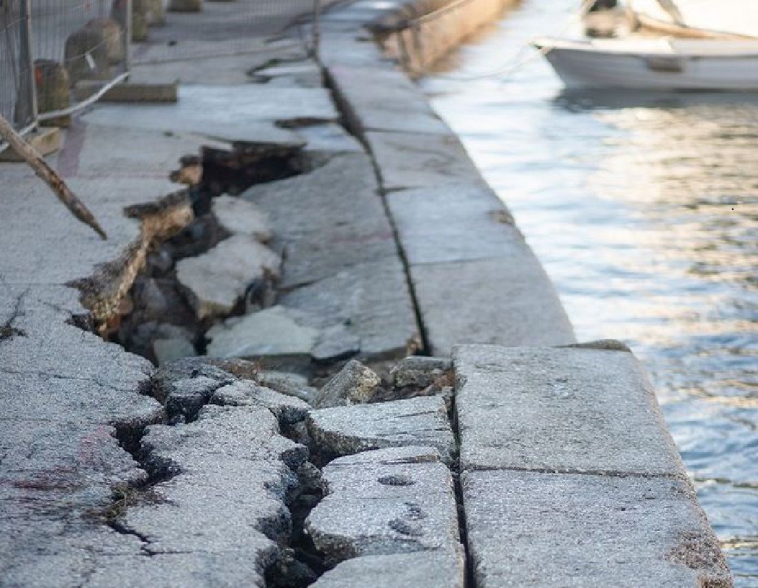 Četiri godine nakon devastacije, plan rekonstrukcije obalnog zida u zadarskoj Foši