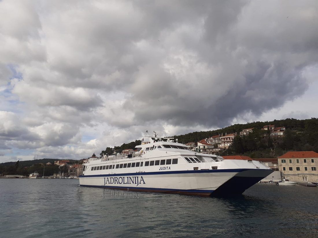 BURA I TRAMONTANA U prekidu katamaranske linije na splitskom području