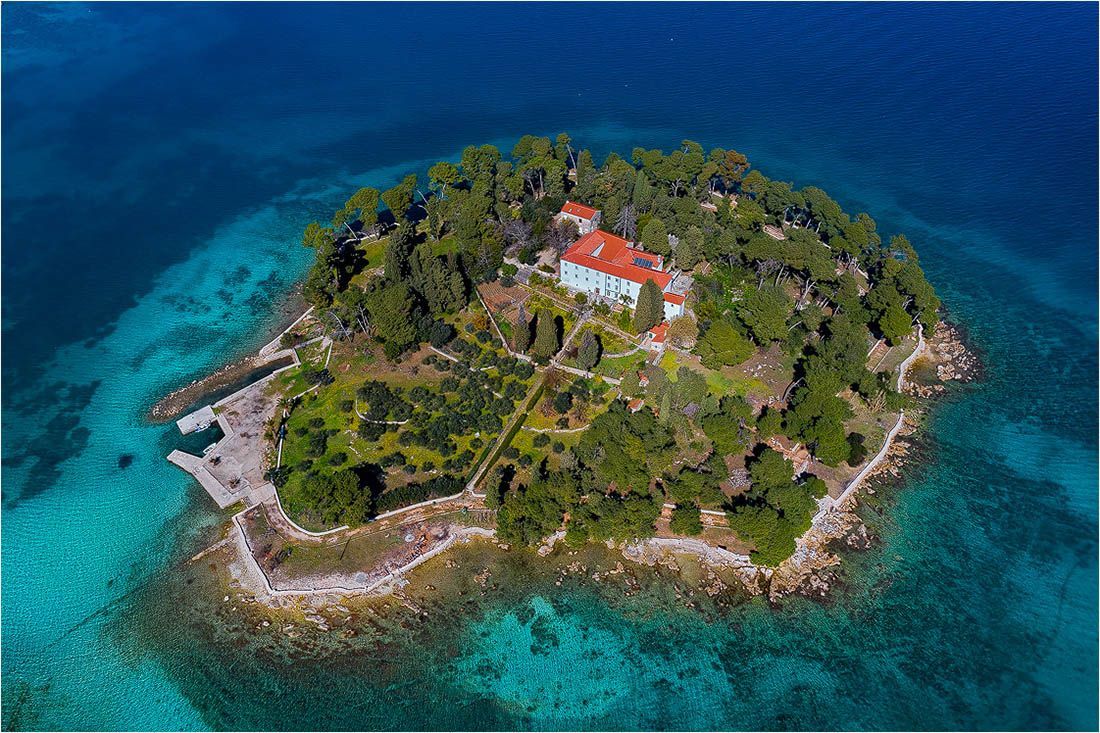 Na otočiću Galevcu sanira se više od stoljeća stara riva