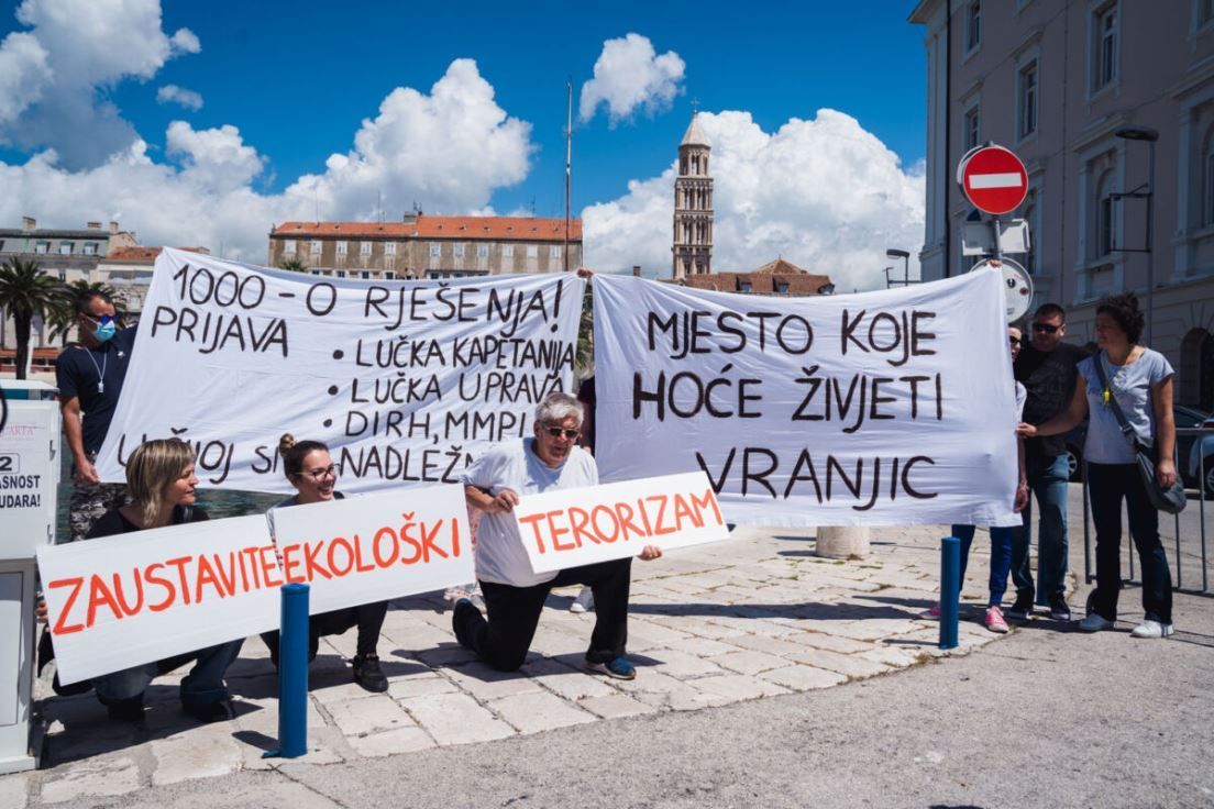 VRANJIČANI PROSVJEDOVALI PRED LUČKOM KAPETANIJOM: Zaustavite ekološki terorizam