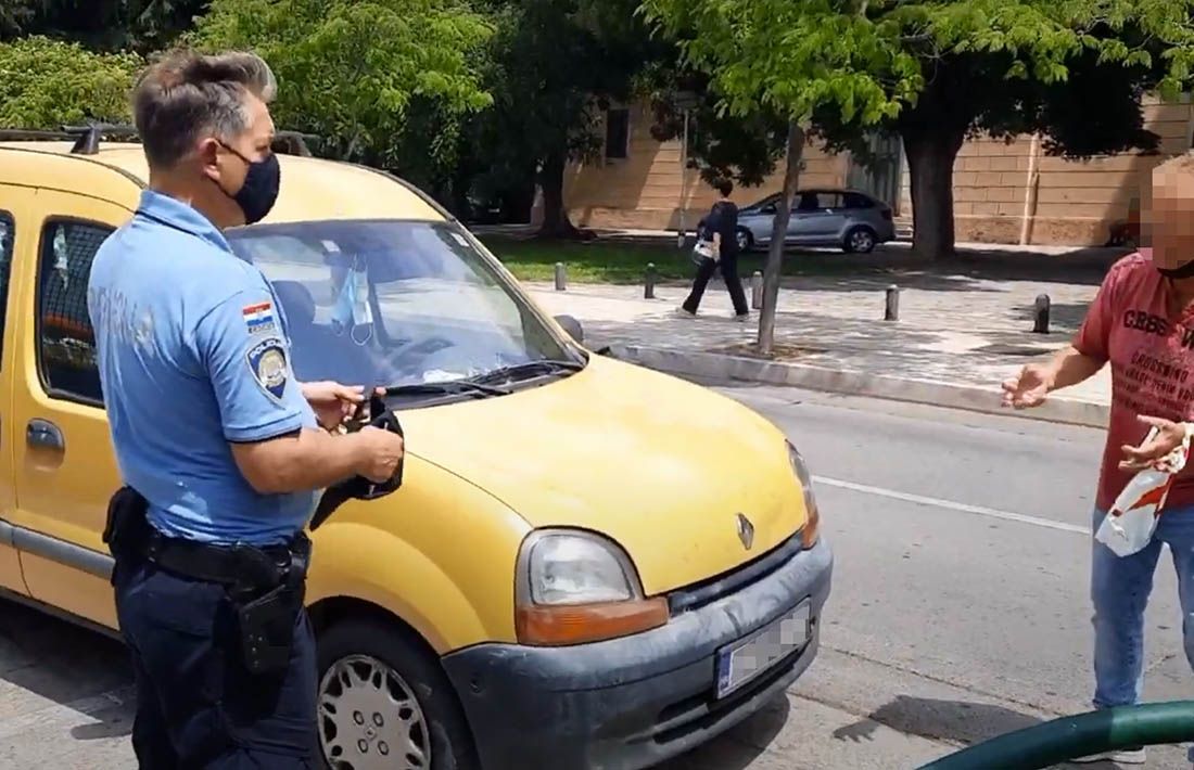 NEKOME SU ZASMETALE ZG TABLICE? Zagrepčaninu u Splitu oštećen automobil