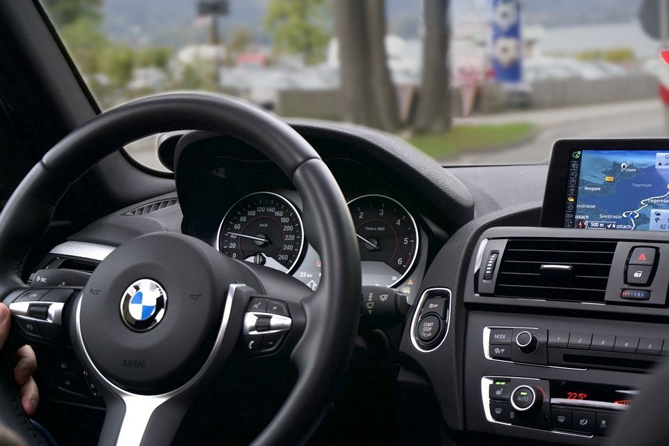 Policajka u Puli spasila dijete iz BMW-a