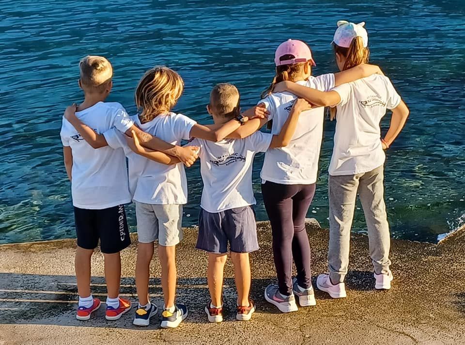 Najava božićnog ribolova FALA TI MORE u Sutivanu