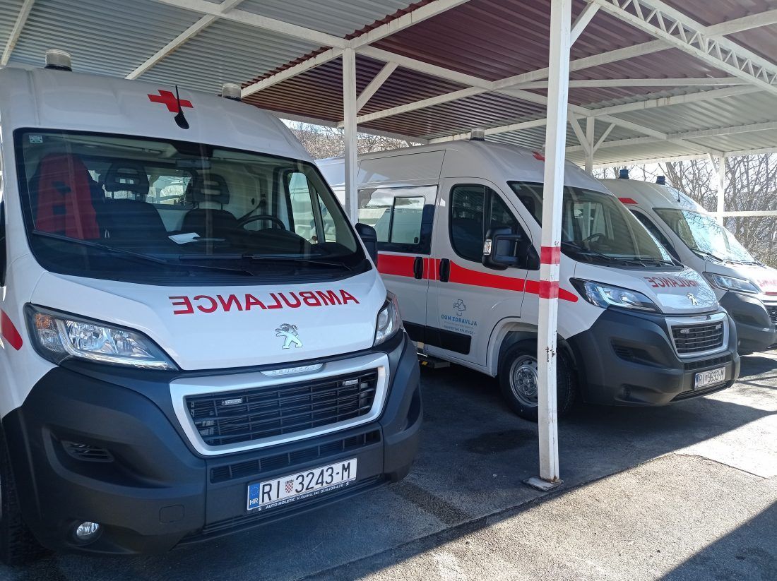 Dom zdravlja PGŽ-a bogatiji za 5 novih sanitetskih vozila