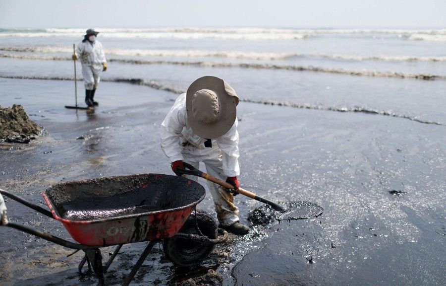 Peru zatvara svoju najveću rafineriju nakon izljeva nafte u more