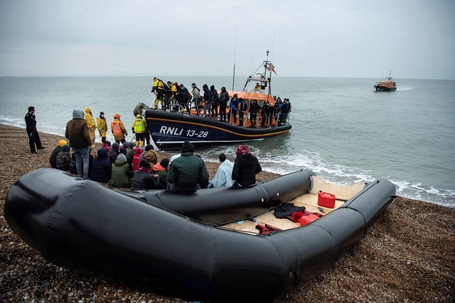 U La Mancheu spašena 202 migranta na putu prema Engleskoj