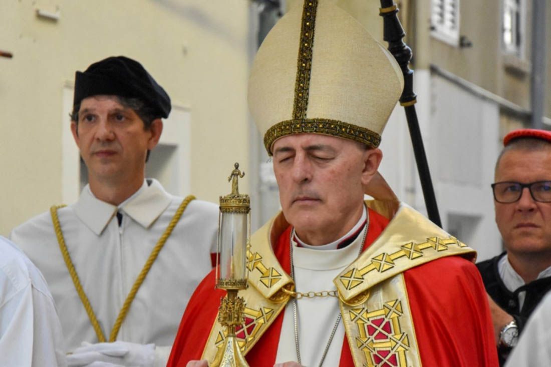 U Pagu slavili trn s Isusove krune kojeg su proglasili svetim