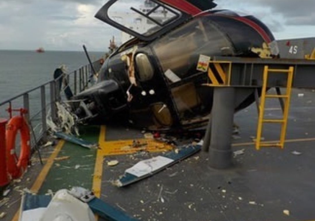 Helikopter se zabio u brod prilikom prinudnog slijetanja