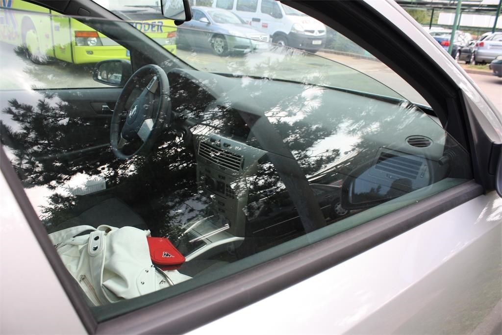 Provaljeno u nekoliko automobila pokraj poznate rovinjske plaže