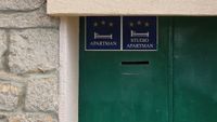 KRAJ ANARHIJE NA INTERNETU Od danas na snazi nova EU pravila za Airbnb i Booking, Hrvatska uvodi drastične mjere protiv rada na crno