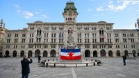 Jugoslavenske zastave na ulicama Trsta na Praznik rada: Provokacija ili povijesno naslijeđe koje ne želi utihnuti?