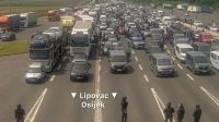 KAOS NA AUTOCESTI: Policija suzavcem spriječila divljake iz Rijeke i Zagreba! Pogledajte snimke navijačkog terorizma kod Karlovca