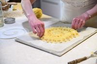 Znate li kako nastaje Rabska torta, najpoznatija otočka slastica?