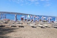 SKANDAL U CRIKVENICI Izbacio umirovljenike s plaže jer nisu htjeli ležaljku: "Skupite 150.000 € pa kupite koncesiju!"