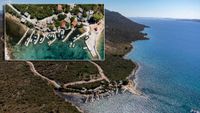U mjesto od 478 stanovnika bez vode guraju 3.200 turističkih kreveta i 400 vezova? Alarm na Ugljanu: „Tražimo odgovore prije nego što nam unište uvalu!“