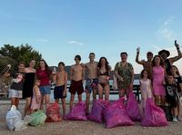 Ribafish i ekipa čistili uvalu na Korčuli: "Barem je danas naša uvala čista"