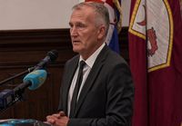 Gradonačelnik Senja: "30 godina ne pijem vodu iz vodovoda, u nju ulazi kanalizacija!"