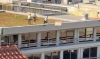 POGLEDAJTE SNIMKU IZ IČIĆA Ljetna zabrana? Za radnike luksuznog hotela propisi ne vrijede, mještani ogorčeni!