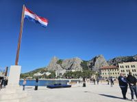 Omiš proglasio Dan žalosti nakon smrti šeste žrtve požara