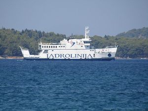 Iz Dubrovnika prema Elafitima plovit će do daljnjeg samo trajekt Hanibal Lucić