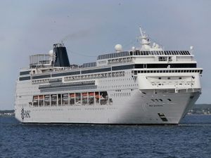 Impozantni kruzer MSC Sinfonia uplovio u Rijeku - Na njemu je 700 članova posade i više od tisuću putnika