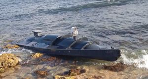 UKRAJINCI POSLALI RUSIMA IZNENAĐENJE Besposadno plovilo nakrcano eksplozivom neopaženo im stiglo u vojnu luku!
