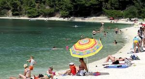 Domaćih turista u komercijalnom smještaju u srpnju manje nego lani