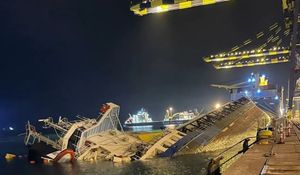 U luci potonuo kontejnerski brod