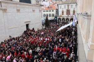 FOTO Kolenda u "Gradu" - Iako je  gužva neopisiva, atmosfera je čarobna!