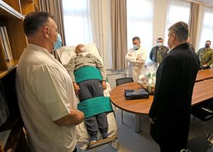 Milanović posjetio pilota HRZ-a koji je ozlijeđen u nedavnom padu aviona