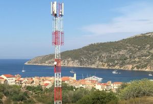 Odašiljači i veze: "Grom nam je oštetio odašiljač pa na Visu nema signala - nadamo se popravku tijekom dana"