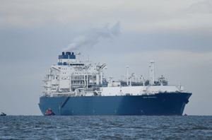 Otvara se prvi njemački LNG terminal: Prvi FSRU brod stigao u Wilhelmshaven