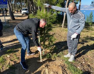 U Park šumi Marjan počelo pošumljavanje