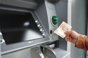 Od danas promjena na bankomatima - Evo do kad i gdje još možete mijenjati kune