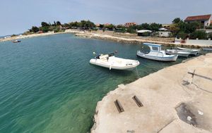 PROVALA U SVETOM PETRU Sve češće krađe brodskih akumulatora na zadarskom području