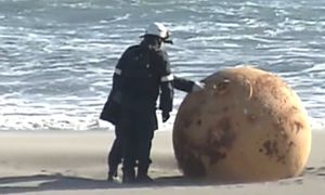 TAJNA MISTERIOZNE KUGLE Na plažu stigli pirotehničari i policija, a na kraju ispalo nešto sasvim (ne)očekivano