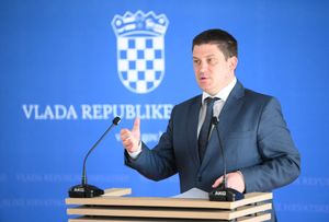 Butković će uručiti ugovore o dodjeli 13,6 milijuna eura za projekte lučke infrastrukture i sanacije pomorskog dobra