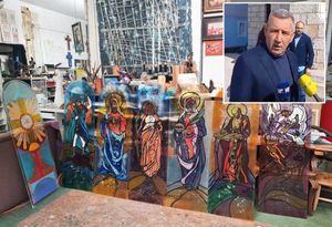 Zadarski nadbiskup svečano blagoslovio vitraje koje je crkvi u Pakoštanima darovao Ante Gotovina