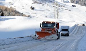 Zadarska policija apelira na vozače da poštuju ograničenja i ne kreću na put bez propisne zimske opreme